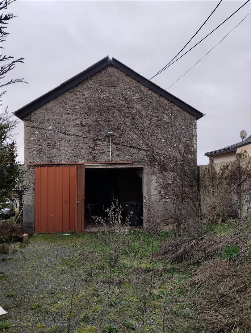 BATIMENT - CANDE - 150m2