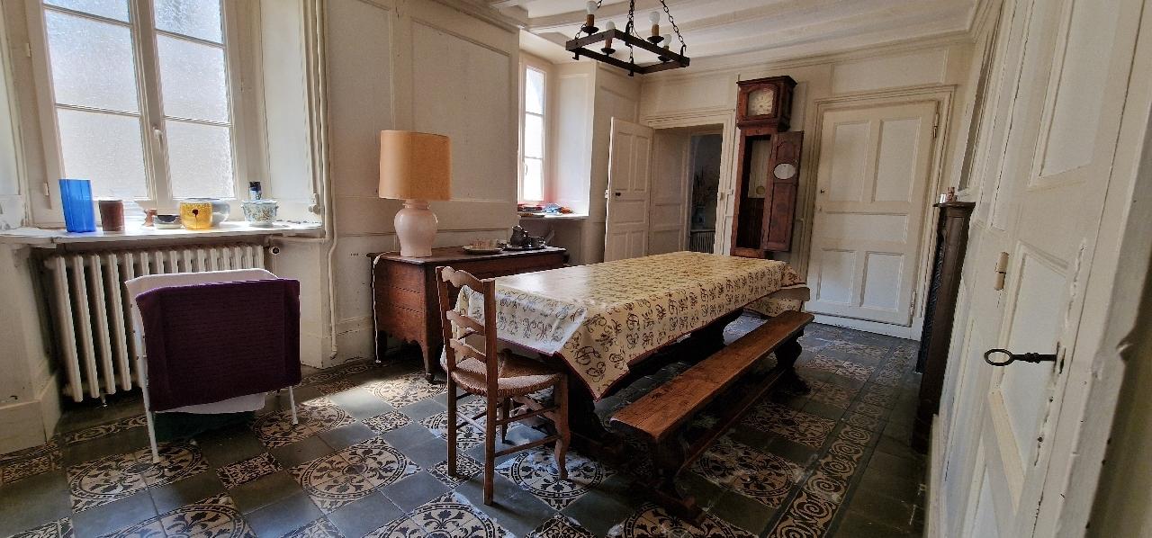 MAISON DE BOURG - CANDE - 260m2