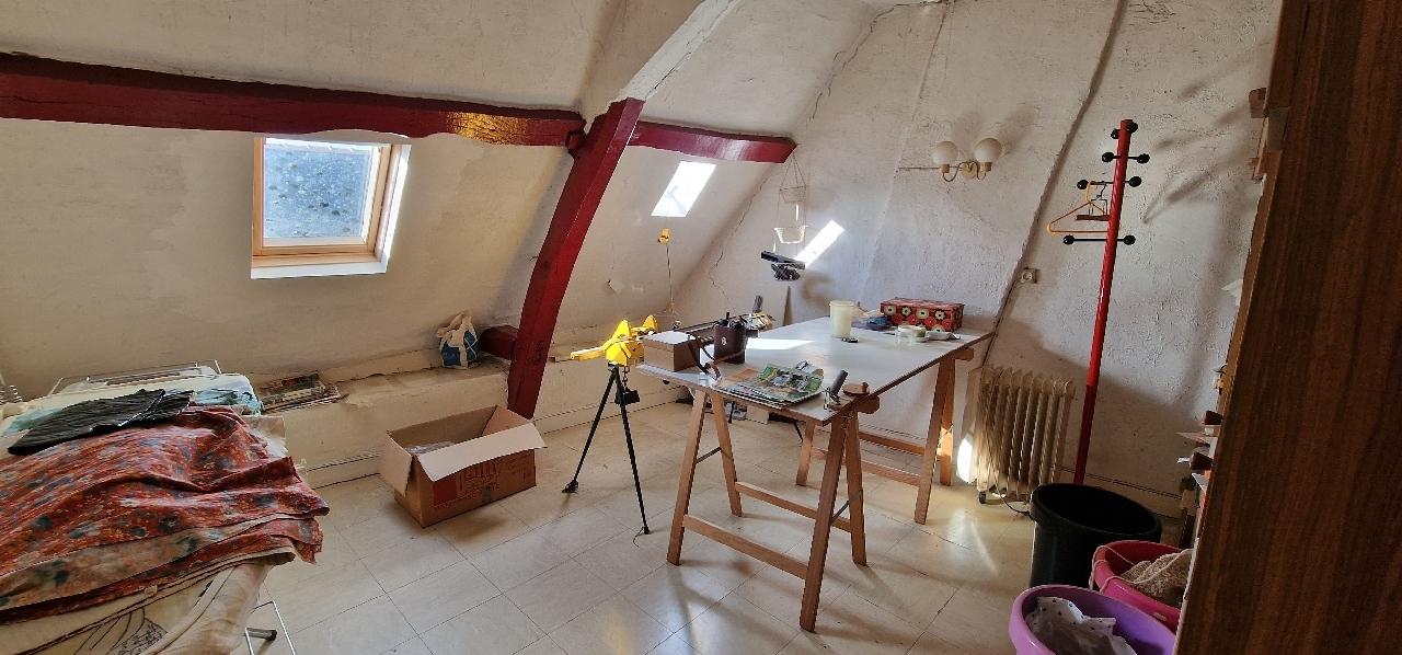 MAISON DE BOURG - ANGERS - 260m2