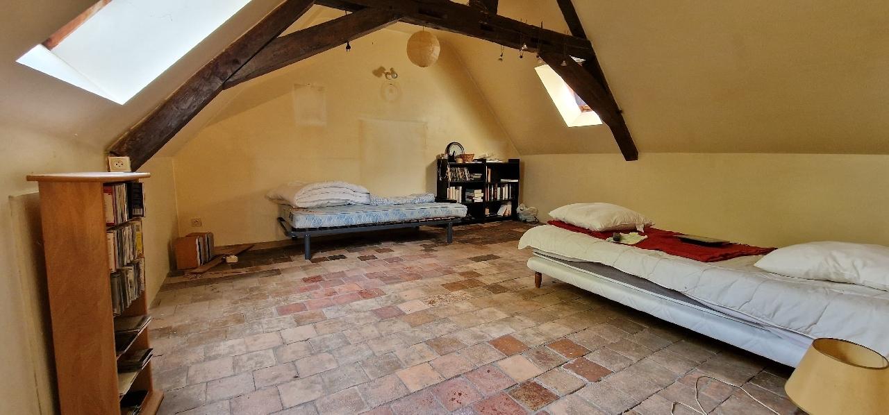 MAISON DE BOURG - ANGERS - 260m2