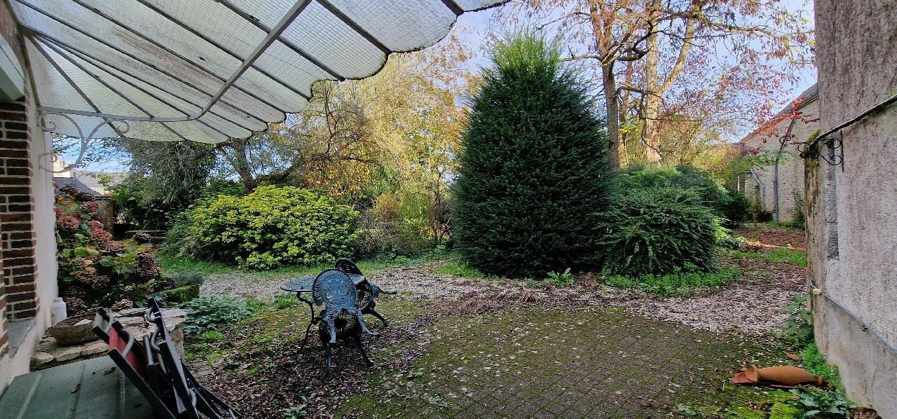 MAISON DE BOURG - ANGERS - 260m2