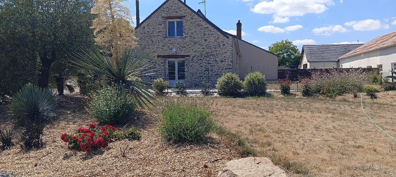 LONGERE - CANDE - 140m2