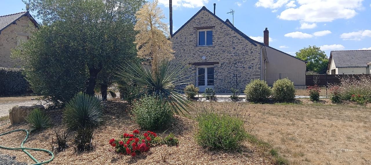 LONGERE - CANDE - 140m2