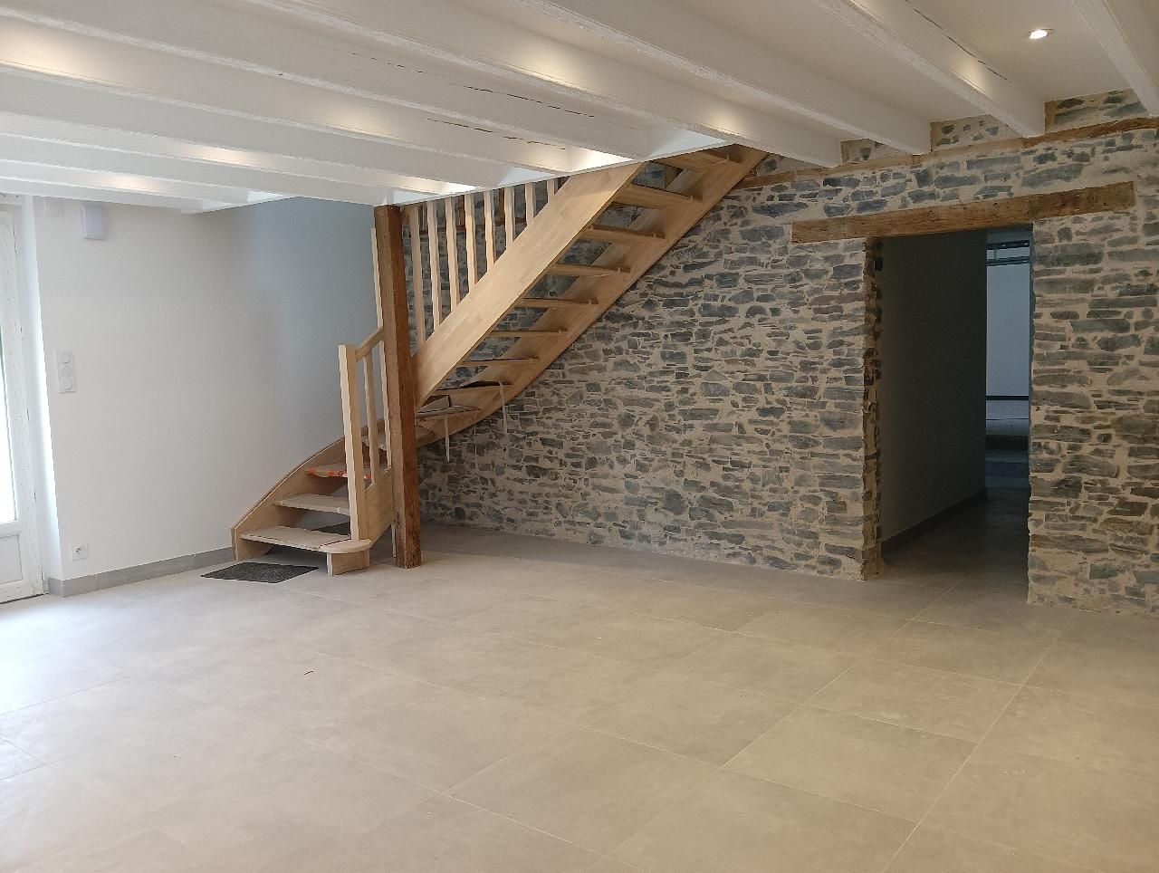 LONGERE - CANDE - 140m2