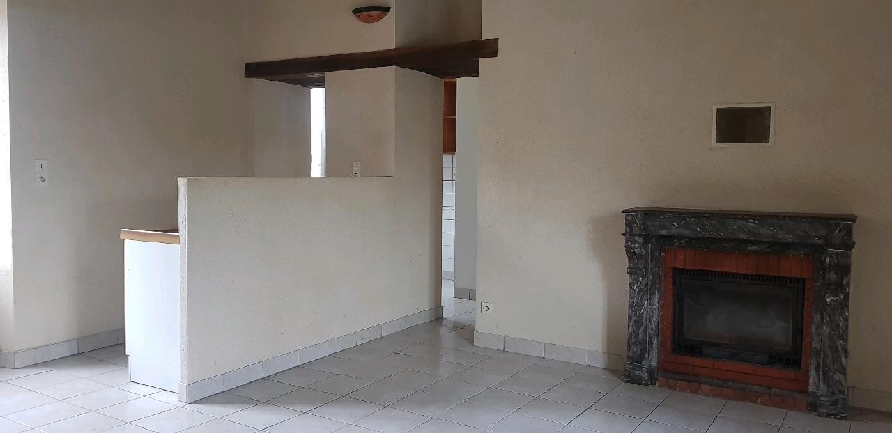 MAISON DE BOURG - SEGRE - 90m2