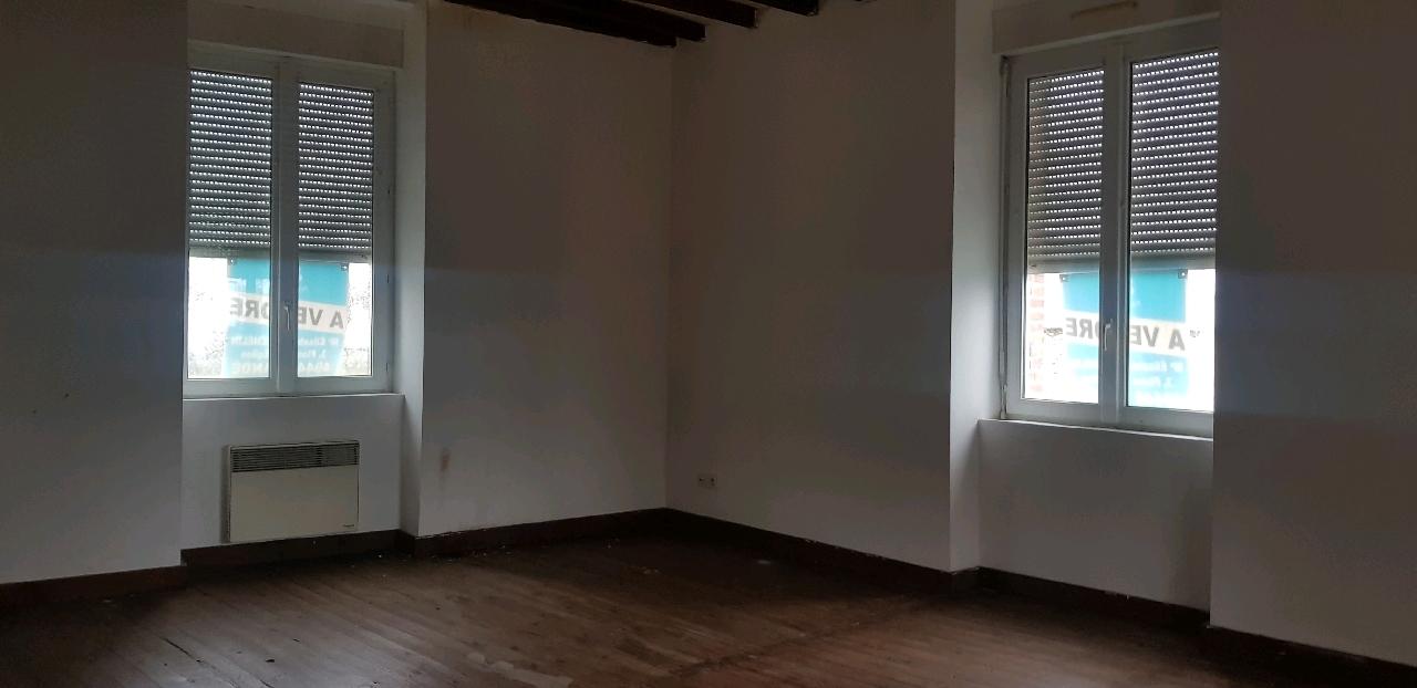 MAISON DE BOURG - SEGRE - 90m2