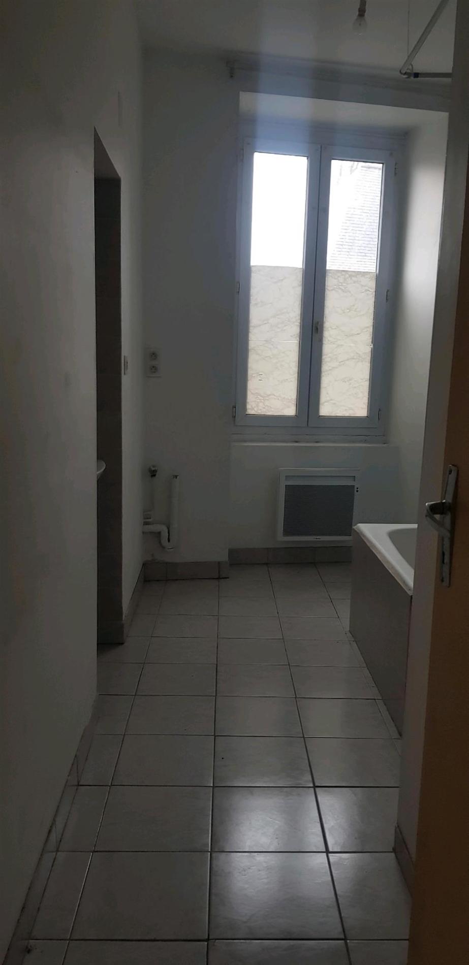 MAISON DE BOURG - SEGRE - 90m2