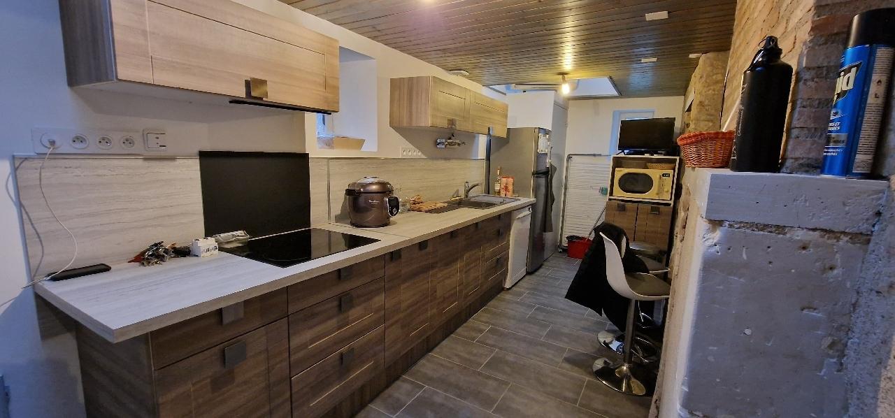 MAISON - BECON LES GRANITS - 47m2
