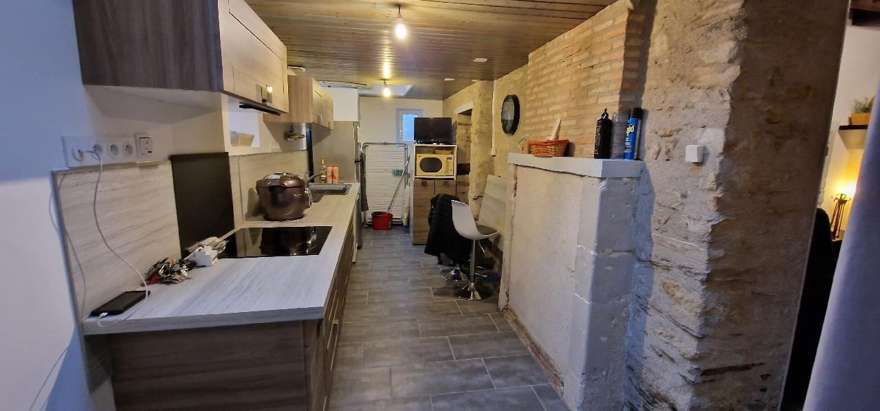 MAISON - BECON LES GRANITS - 47m2